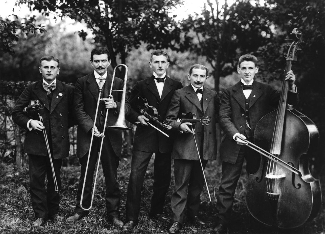 O terno e a fotografia: o que August Sander e John Berger nos ensinam sobre ler uma imagem